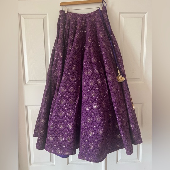 Heavy designer lehenga set - Picture 13 of 15